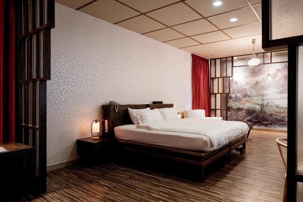 Motel Tian Xia Ju Yilan Esterno foto